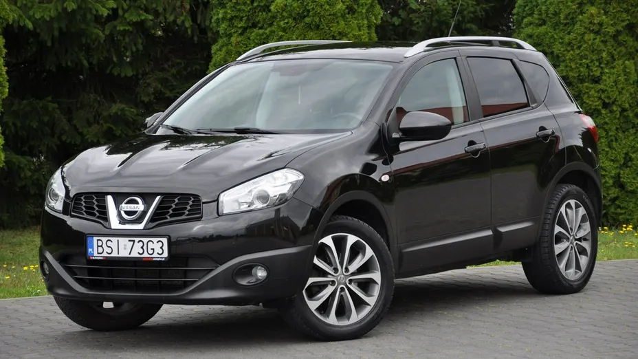 NISSAN Qashqai -