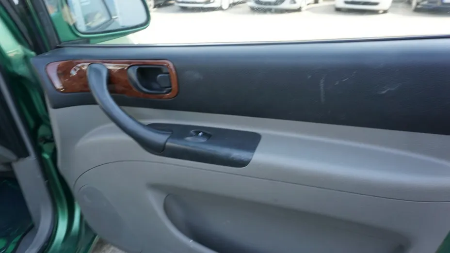 DAEWOO Rezzo -