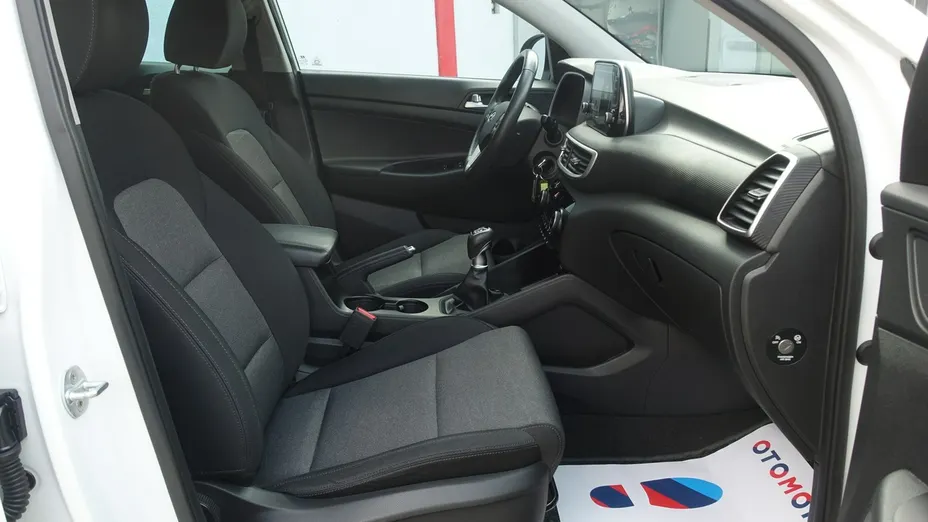 HYUNDAI Tucson -