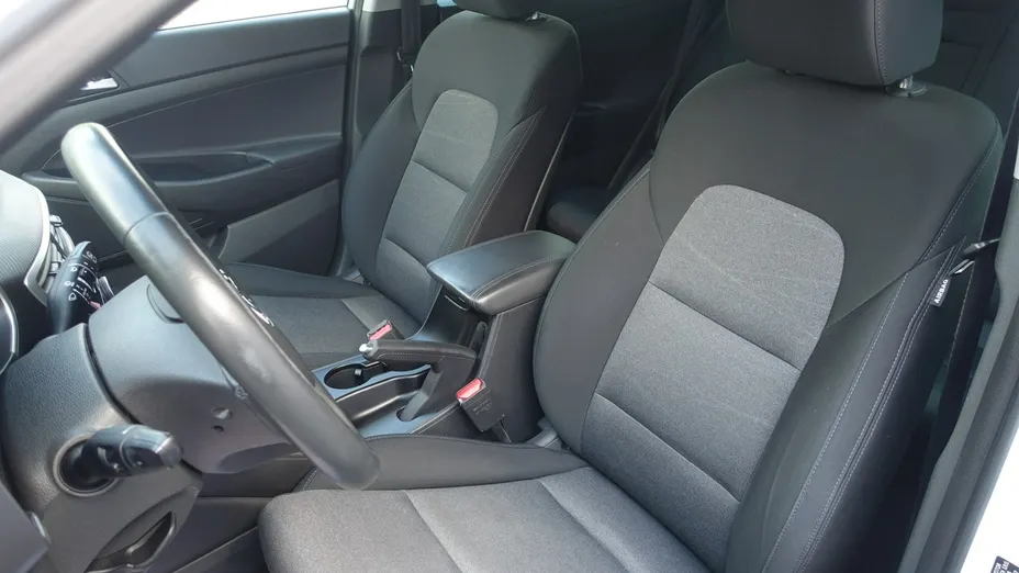 HYUNDAI Tucson -