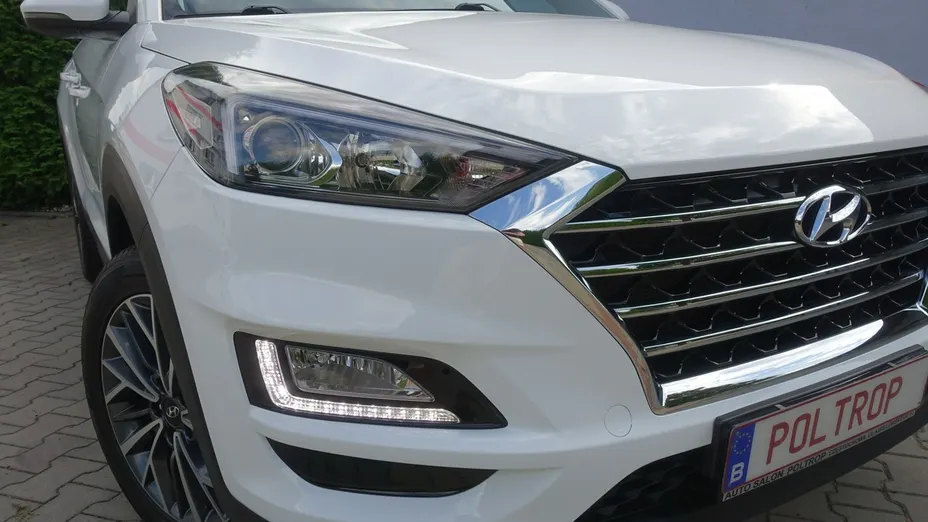 HYUNDAI Tucson -