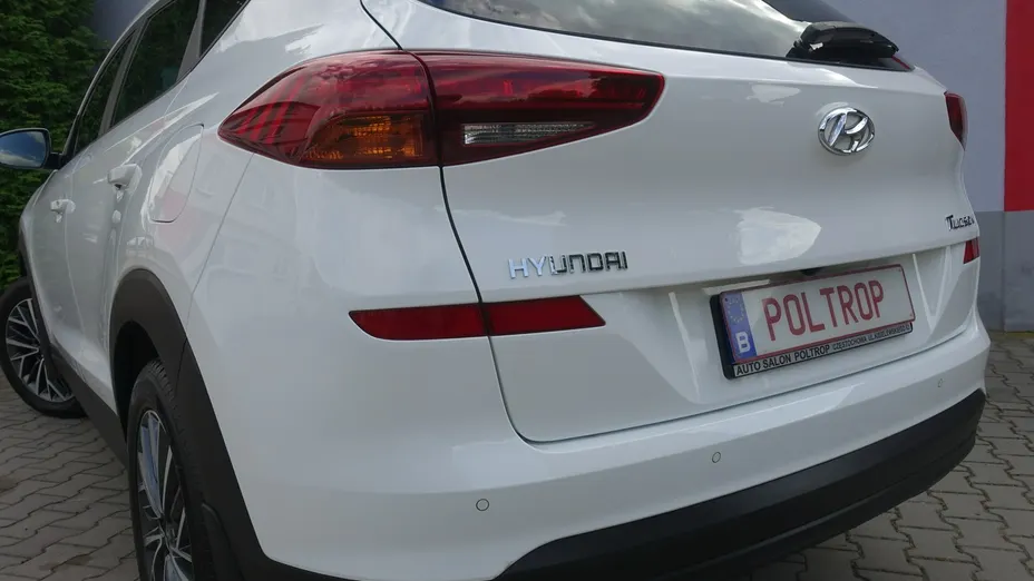 HYUNDAI Tucson -
