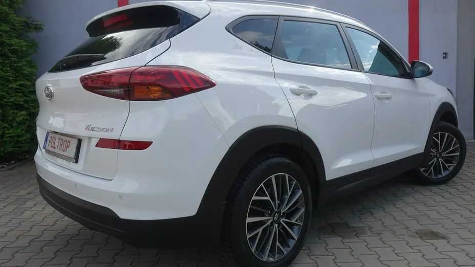 HYUNDAI Tucson -