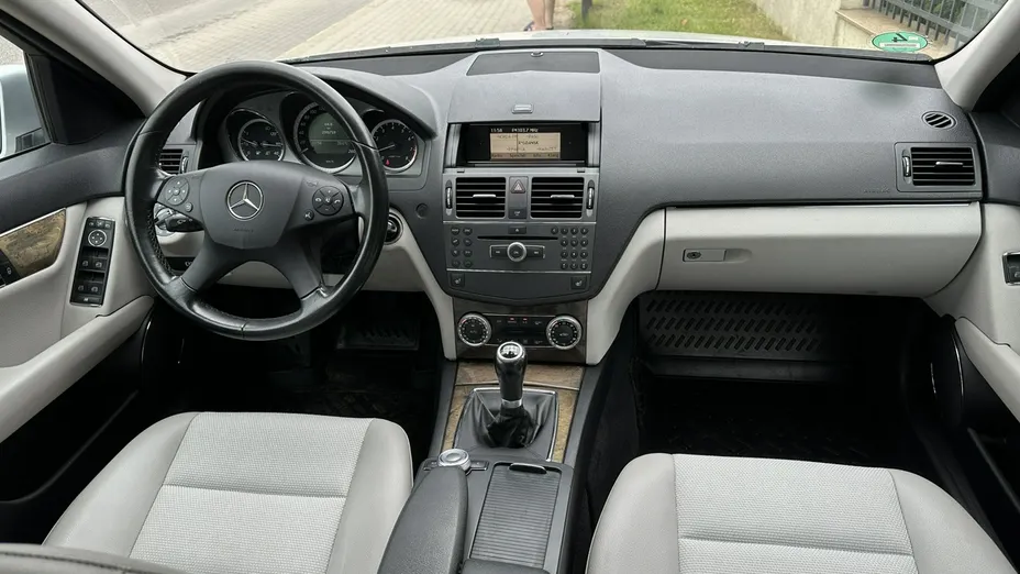 MERCEDES-BENZ C Klasa -