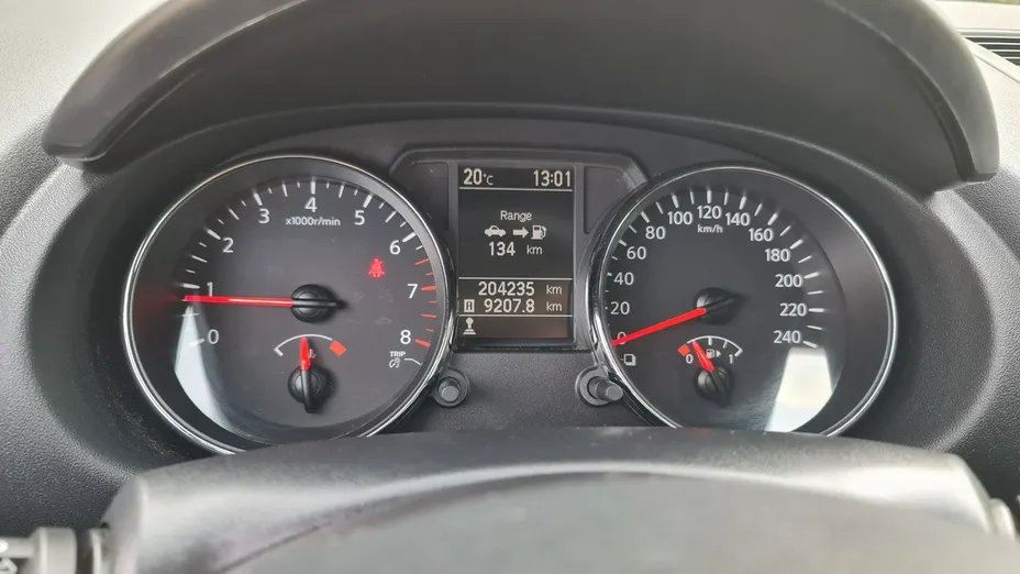 NISSAN Qashqai -