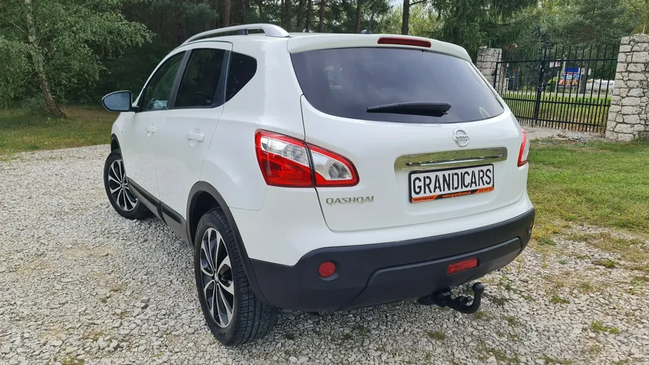 NISSAN Qashqai -