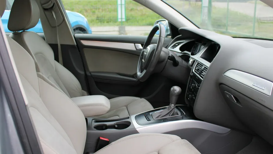 AUDI A4 Avant -