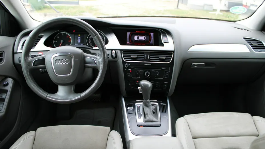 AUDI A4 Avant -