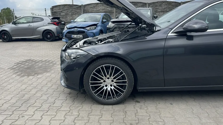 MERCEDES-BENZ C Klasa -