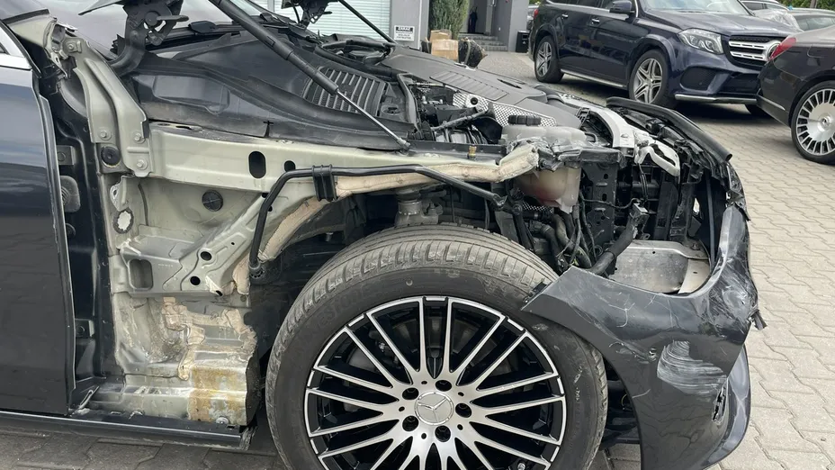 MERCEDES-BENZ C Klasa -