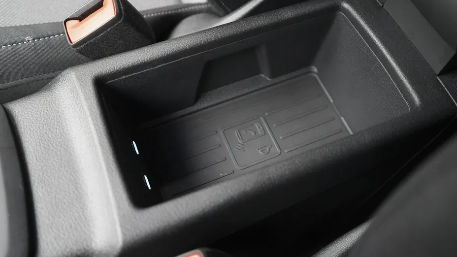 AUDI Q2 -