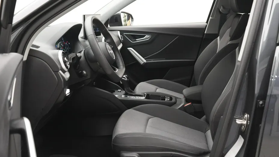 AUDI Q2 -