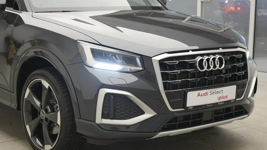 AUDI Q2 -