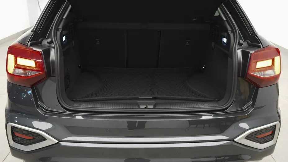 AUDI Q2 -