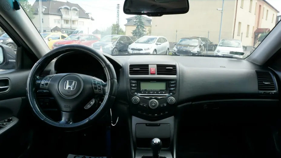 HONDA Accord -