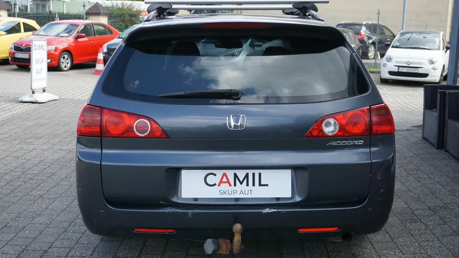 HONDA Accord -