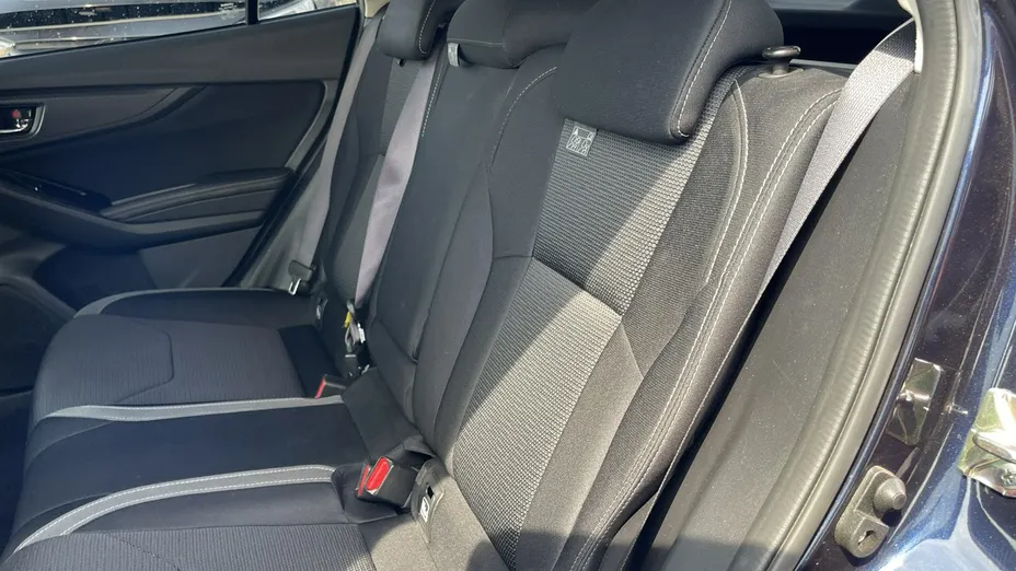 SUBARU Impreza -
