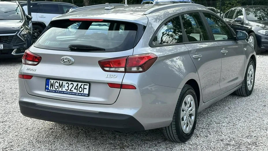 HYUNDAI i30 -