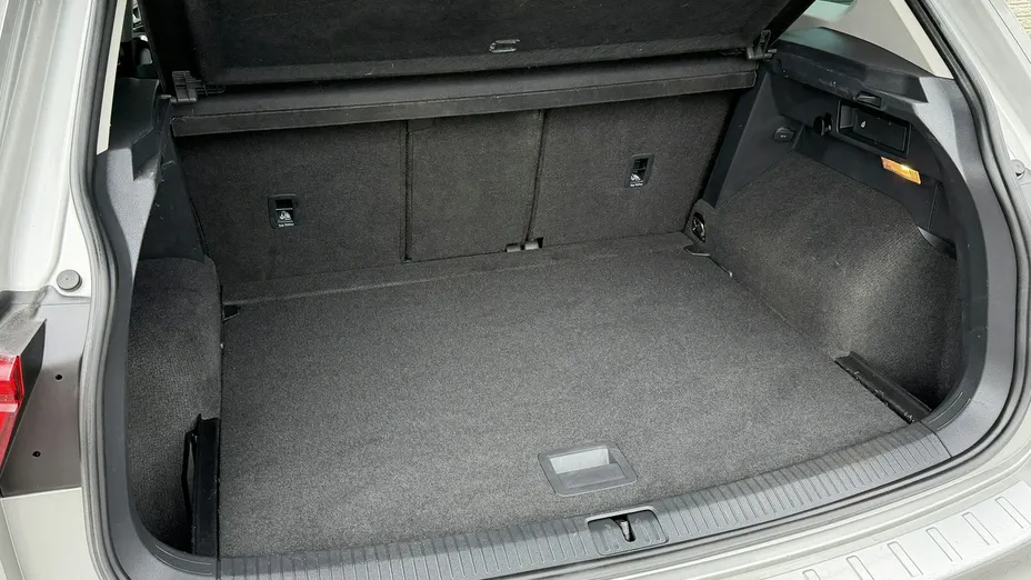 VOLKSWAGEN Tiguan -