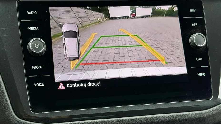 VOLKSWAGEN Tiguan -
