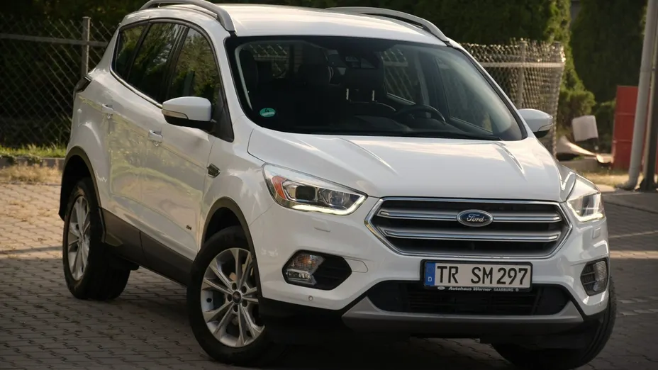 FORD Kuga -
