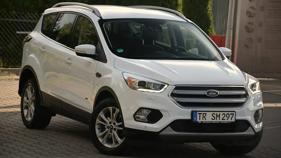 FORD Kuga -