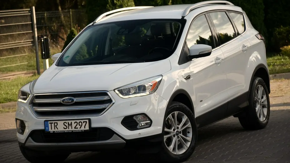 FORD Kuga -