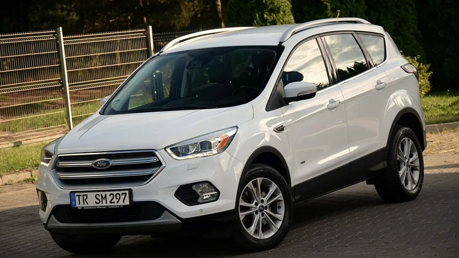 FORD Kuga -