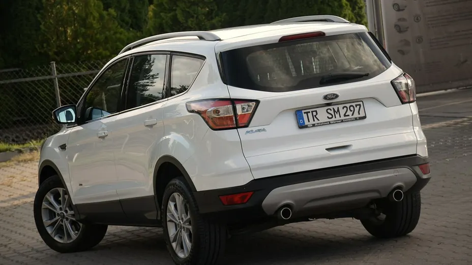 FORD Kuga -