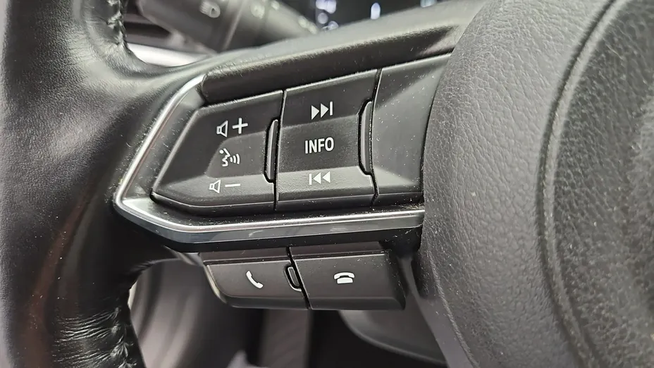 MAZDA 6 -