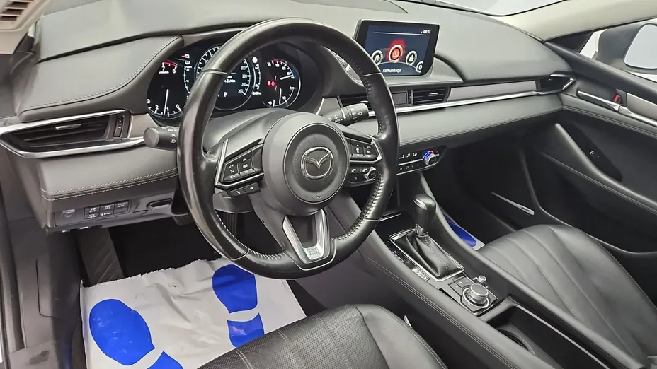 MAZDA 6 -