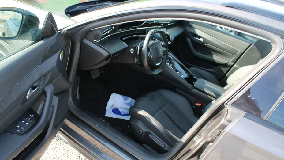 PEUGEOT 508 -