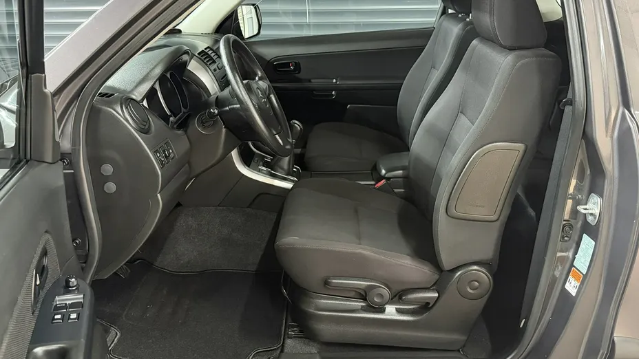 SUZUKI Grand Vitara -