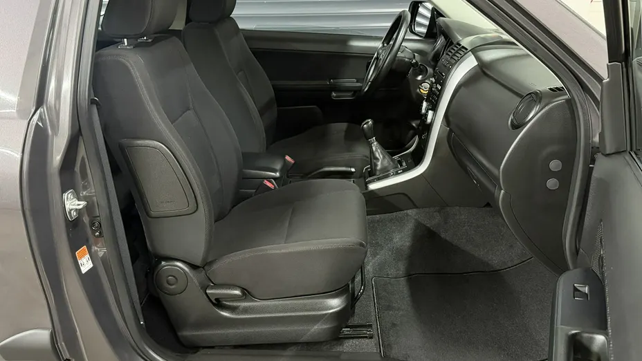 SUZUKI Grand Vitara -