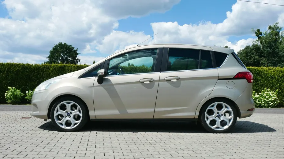 FORD B-MAX -