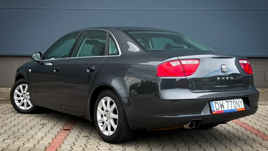 SEAT Exeo -