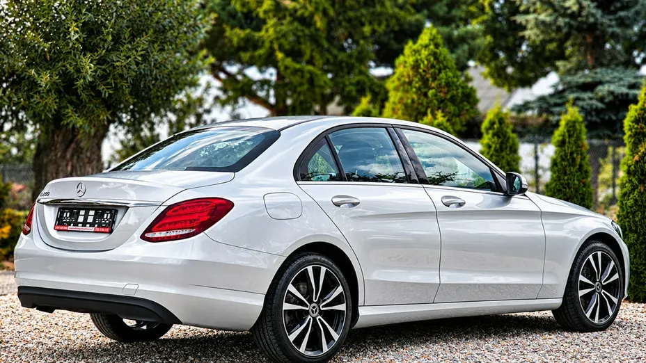 MERCEDES-BENZ C Klasa -