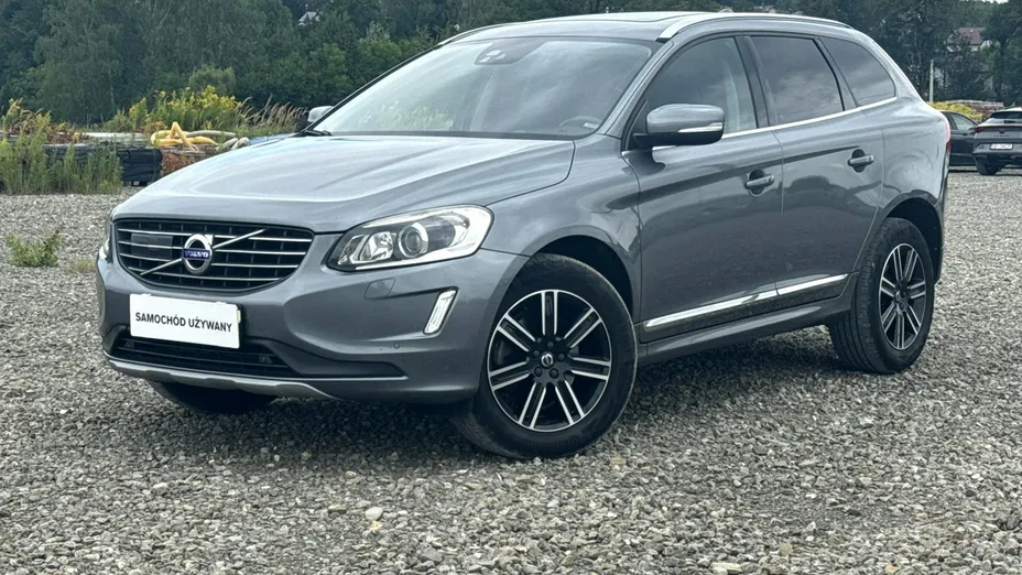 VOLVO XC60 -