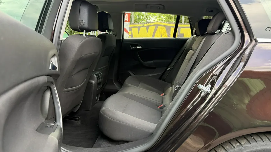 OPEL Insignia -