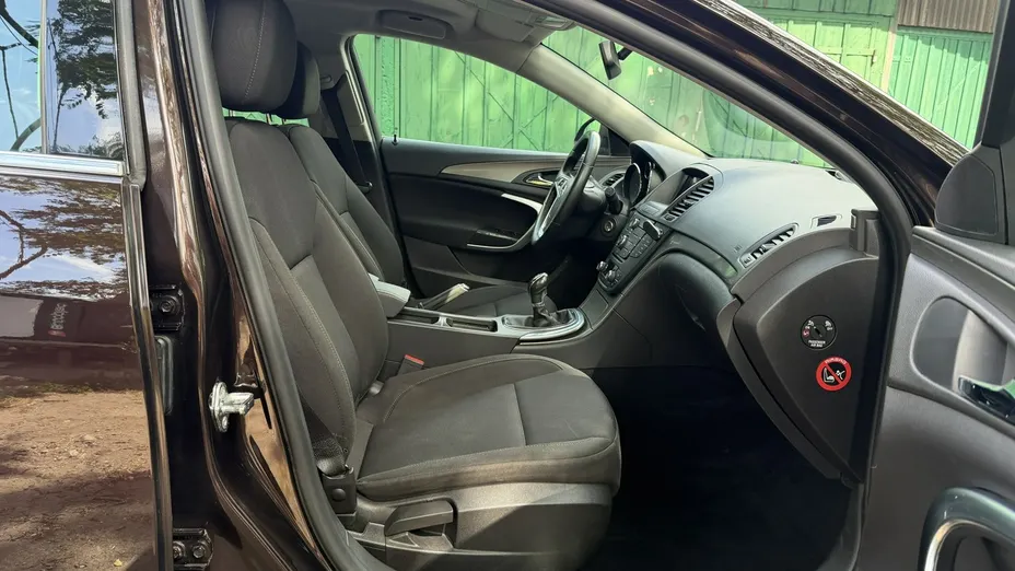OPEL Insignia -