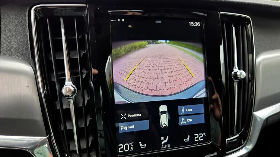 VOLVO V90 -