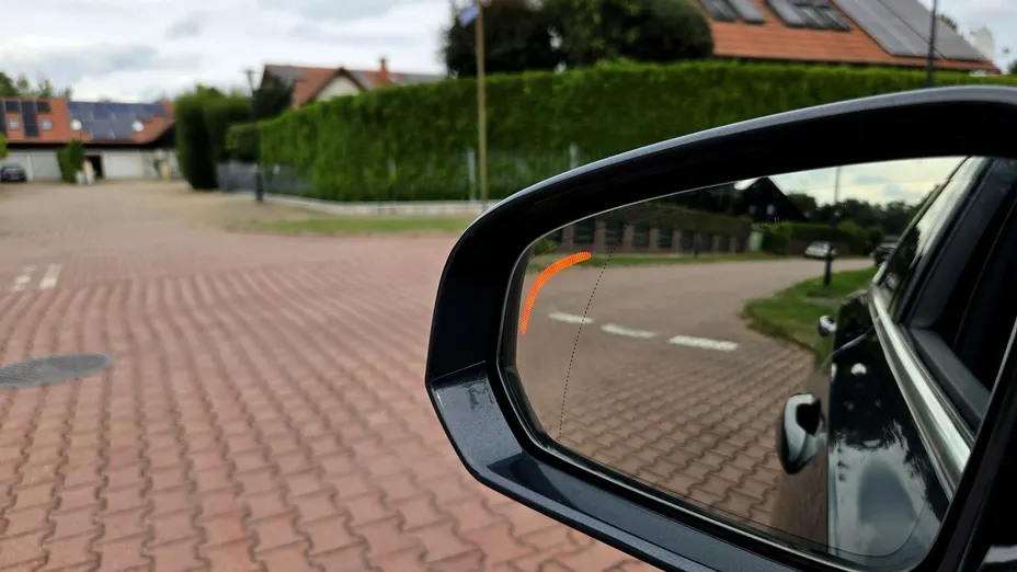 VOLVO V90 -