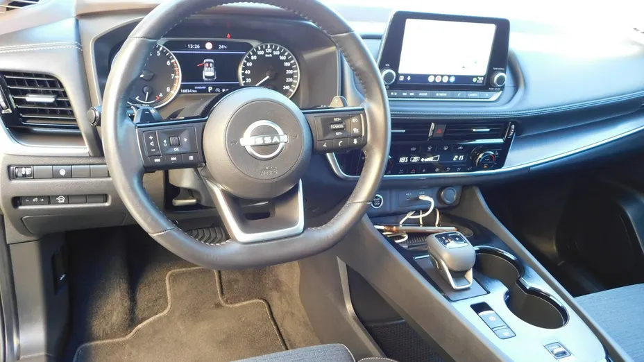 NISSAN X-Trail -