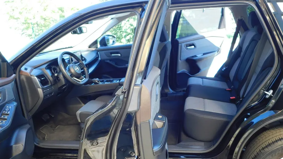 NISSAN X-Trail -