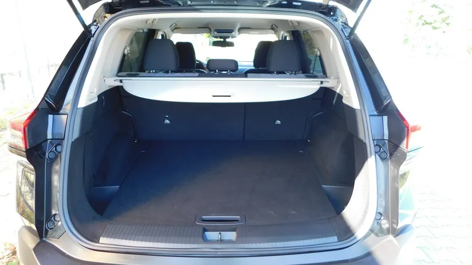 NISSAN X-Trail -