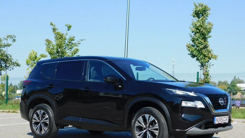 NISSAN X-Trail -