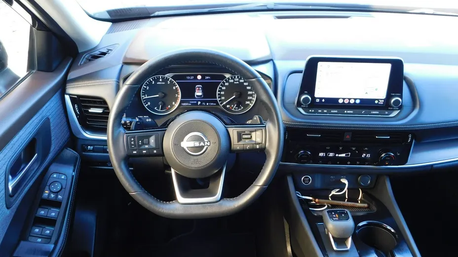 NISSAN X-Trail -