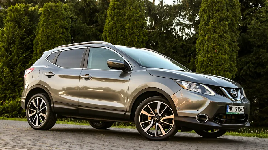 NISSAN Qashqai -