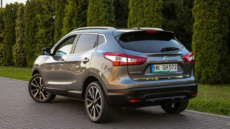 NISSAN Qashqai -