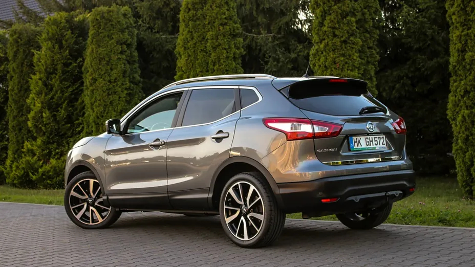 NISSAN Qashqai -
